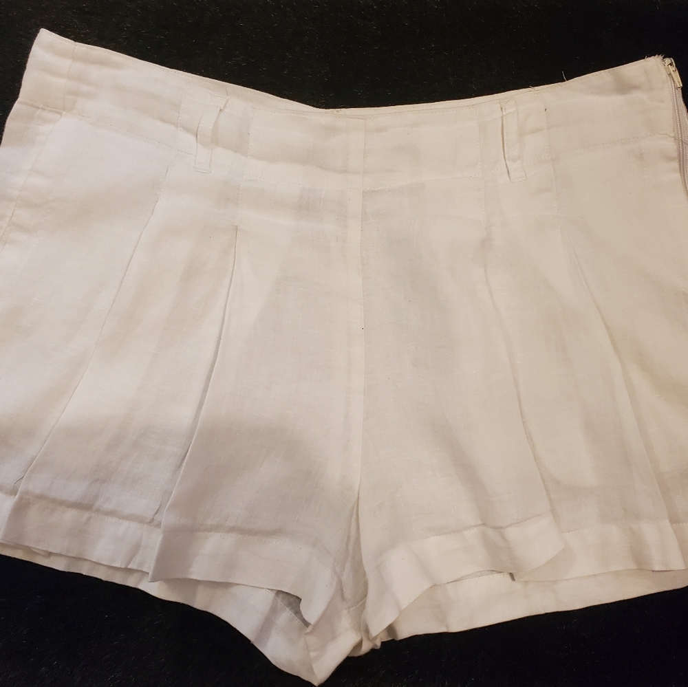 I Love H81 - White Linen Shorts